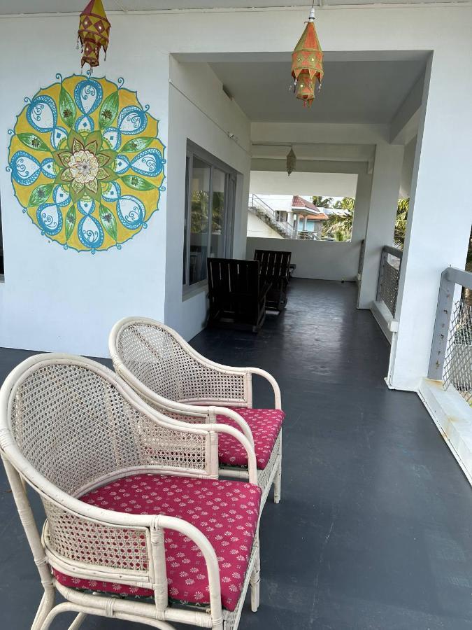 Chameleon Beach Resort, Cherai Kochi Exterior photo